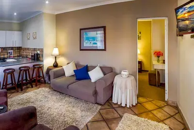Image de Chambre d'hôtes confortable avec lit double et cuisine, près de Port Elizabeth