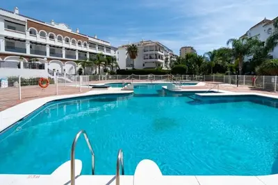 Image de Benalmadena Costa: Plages, piscines, 3 chambres à coucher, 2 salles de bain (garage)