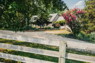 Image de Ferme française isolée 14 acres en Pennsylvanie avec ruisseau privé