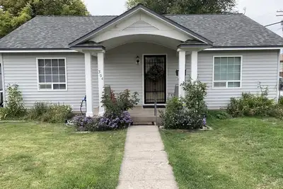 Image de \"Cozy Coin Cottage\" Lakeview, Ou