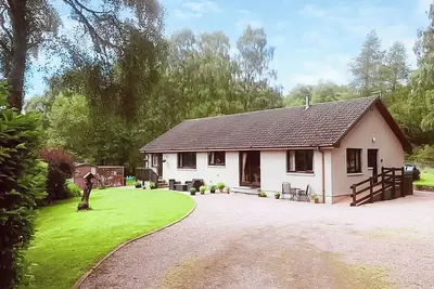 Image de 3 chambres à coucher à Ardclach, near Nairn