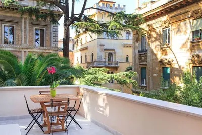 Image de Magnifique appartement avec terrasse dans le centre-ville