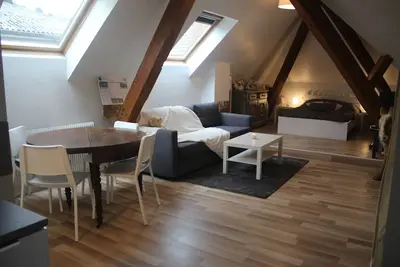 Image de Appartement Studio. Idéal pour couple ou famille avec enfants. Parking gratuit.
