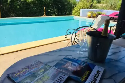 Image de Ancienne ferme en pierre avec piscine privée et 5 chambres climatisées