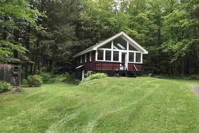 Image de Sugarbush Chalet- proche de tout, privé et calme.