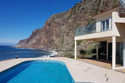 Image de Villa 3 chambres et piscine, Jardim do Mar, vue imprenable