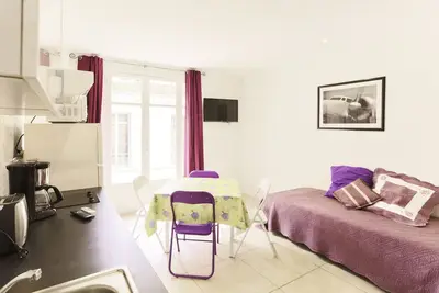 Image de Centre Cannes, appart à 7 minutes à pieds du palais des festivals, plage, . . .