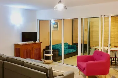 Image de T 3 clim avec jardin, Flamingo,