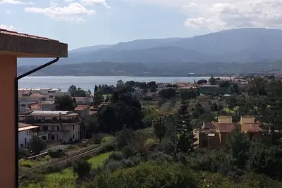 Image de Appartement avec véranda panoramique près de la falaise de Pietragrande