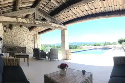 Image de Bel appartement situé dans le Luberon à Saint Saturnin Les Apt.