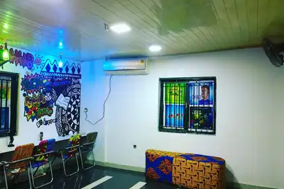 Image de Tous les appartements privés avec Wi-Fi rapide illimité et électricité 24h / 24 et 7j / 7