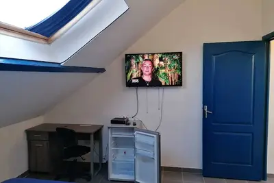 Image de Bedroom 2 With Tv, Wifi and Fridge