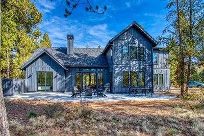 Image de 3 roi maîtres! Bunks intégrés! Nouveau luxe! A / C, bain à remous, emplacement! Sharc!