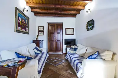 Image de This is a beautiful and comfortable apartment nestled in the historic town center of Cefalù.