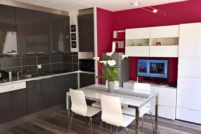 Image de Très beau Studio prés du Golf idéal Business ou Couple