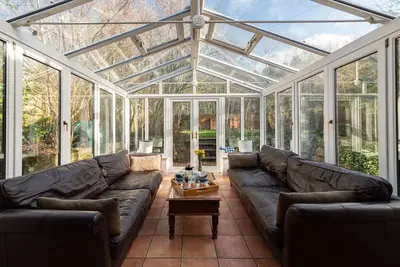 Image de Cottage de luxe 5 étoiles avec 6 chambres et 3 salles de bains