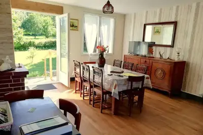 Image de Maison confortable avec vaste jardin à Couleuvre