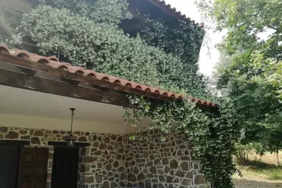 Image de Belle maison en pierre à Politika