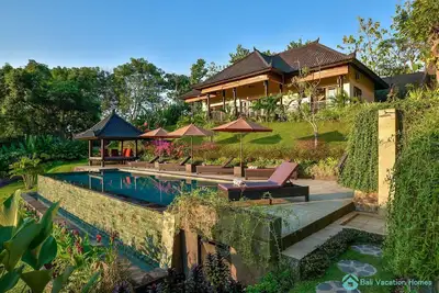 Image de Nouveau à louer: Villa de luxe 5 * avec piscine ~ Privé, Nature, Lovina Beach ~