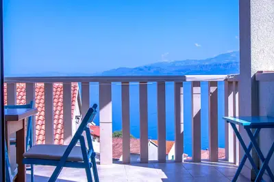 Image de Appartement de luxe avec vue imprenable sur la mer à Postira, île de Brac