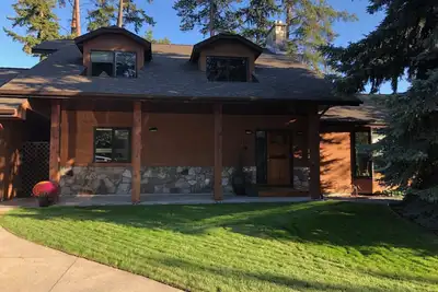 Image de Jet de pierres aux plages et caves
