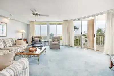 Image de Condo avec vue directe sur l'océan avec une vue exceptionnelle!