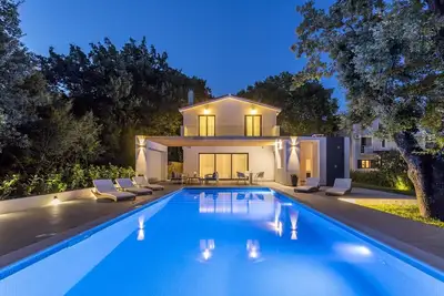 Image de Villa Ventura with a private heated pool, superfast broadband, gym