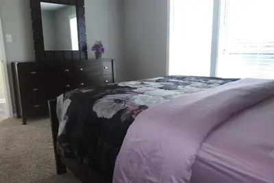 Image de Confortable 2 chambres. À 2, 4 kilomètres du stade Braves