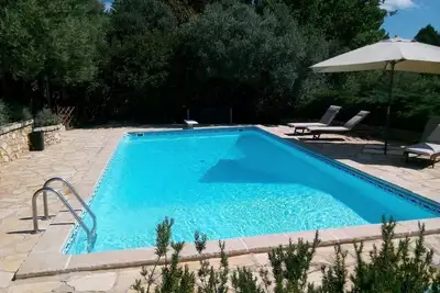 Image de Maison de vacances avec piscine privée à Cotignac