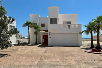 Image de 3 chambres 3 salles de bain Casa del Sol par location Fmi