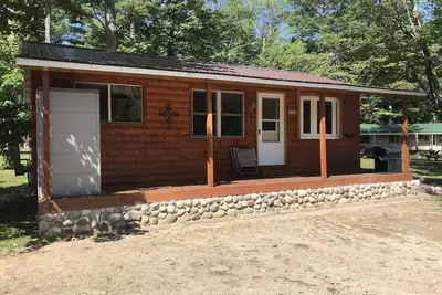 Image de Moderne 2 chambres 1 salle de bain à quelques pas de la rivière Au Train