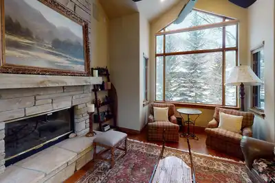 Image de Condo 4bd de luxe avec une vue imprenable sur Gore Creek-Cgc # 1