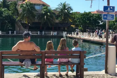 Image de Belle villa au rez-de-chaussée paisible avec terrasse