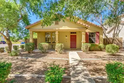 Image de Emplacement Emplacement Emplacement! ! Nouvellement inscrit Ă Gilbert, Arizona