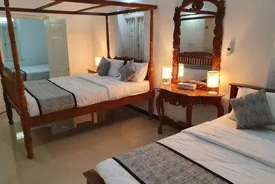 Image de Une villa unique avec des meubles anciens en bois fascinants d'une beauté unique.