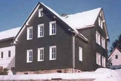 Image de Maison de vacances pour 12 personnes à 154 m² à Vesser (124473)
