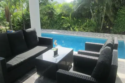 Image de Laem Mae Phim - Vivre en bord de mer dans une villa avec piscine privée!
