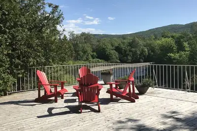 Image de La Campagne au centre-ville de Baie St PaulUNIQUE