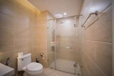 Image de Imperia Garden 03 Br Luxury Apartment # Garden View #