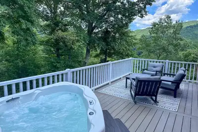 Image de Le Grange Rouge - Escapade en montagne près d'Asheville