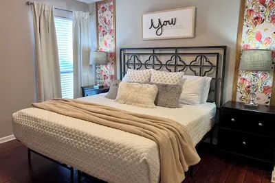 Image de 'The Loft' - Piscines intérieure / extérieure-Près des activités-Communauté fermée