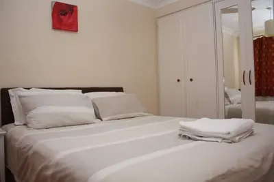 Image de Home Away From Home - Détendez-vous avec Netflix