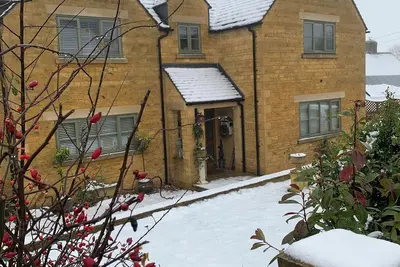 Image de Une maison familiale luxueuse des Cotswolds à quelques pas de la place du marché