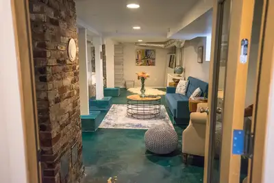 Image de Alberta Street Hideaway - Situé au cœur du quartier des arts de l'Alberta!