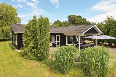 Image de Maison confortable à Humble avec sauna