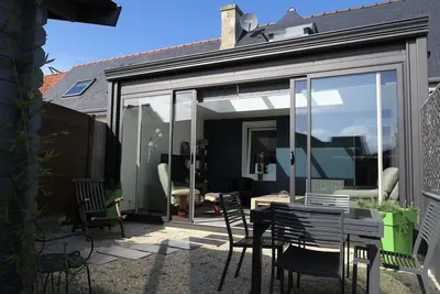 Image de Jolie maison rénovée exposée Sud avec cour fermée à Tregastel