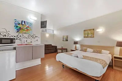 Image de Gazebo Motor Inn Room 9 - Chambre confortable de motel près de Murray