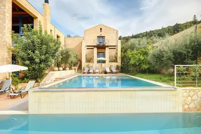 Image de Artemis - Apokoron Villa with Large Private Pool and Great Views