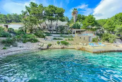Image de Lifestyle Villa Crystal Water - avec 6 chambres pour 12 personnes et une piscine privée