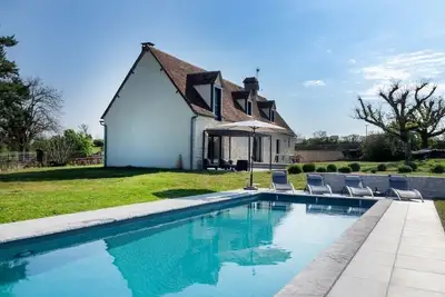 Image de Rocamadour, belle maison authentique avec grand jardin et piscine privée